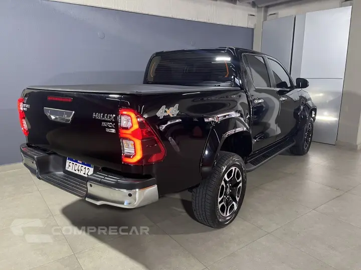 HILUX 2.8 D-4D TURBO DIESEL CD SRX PLUS 4X4 AUTOMÁTICO