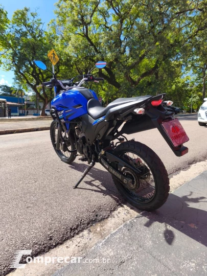 XTZ 250 LANDER
