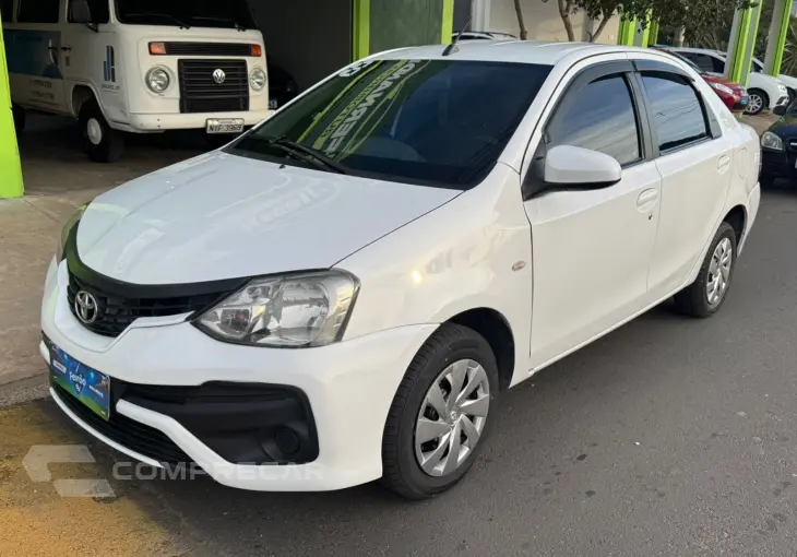 ETIOS 1.5 X Sedan 16V
