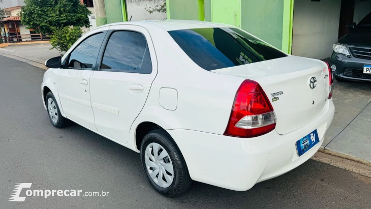 ETIOS 1.5 XS Sedan 16V