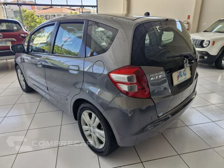 Fit 1.5 16V 4P EX AUTOMÁTICO