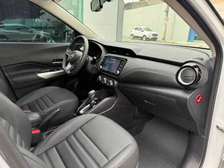 KICKS 1.0 Turbo Advance