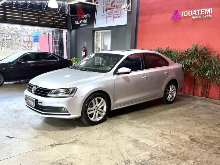 JETTA 2.0 TSI HIGHLINE 211CV GASOLINA 4P TIPTRONIC