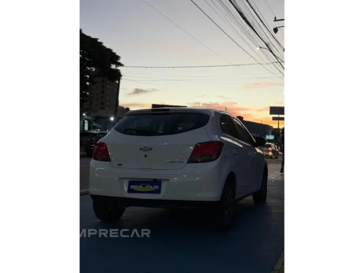 ONIX 1.4 MPFI LTZ 8V FLEX 4P AUTOMÁTICO