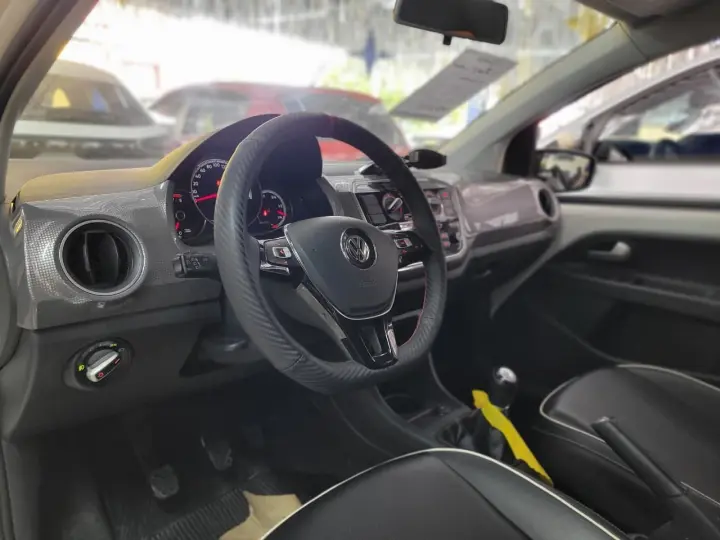 up! cross 1.0 TSI Total Flex 12V 5p