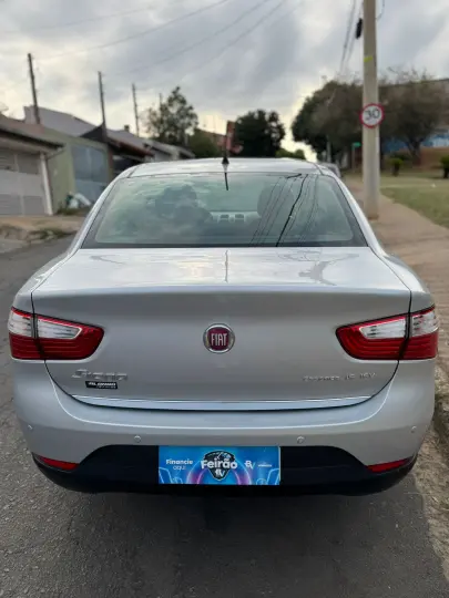 Grand Siena 1.6 Essence