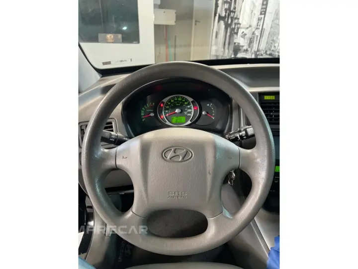 TUCSON 2.0 MPFI GLS 16V 143CV 2WD FLEX 4P AUTOMÁTICO