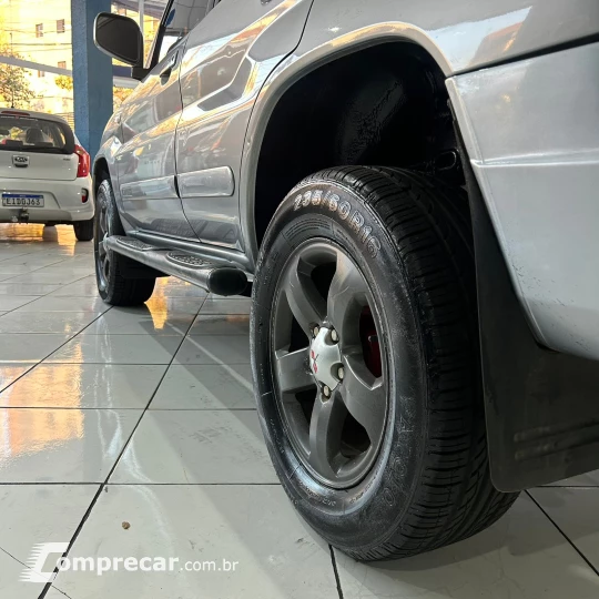 PAJERO 2.0 TR4 4X4 16V