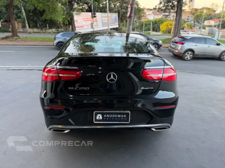 Glc 250 2.0 Cgi Gasolina Coupé 4Matic 9G-Tronic