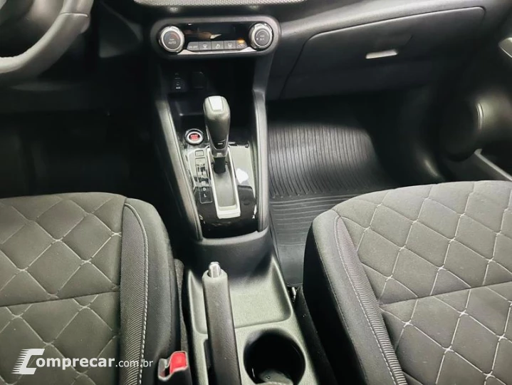 KICKS SV CVT