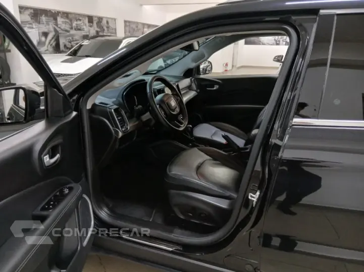 TORO 2.0 16V Turbo Volcano 4WD AT9