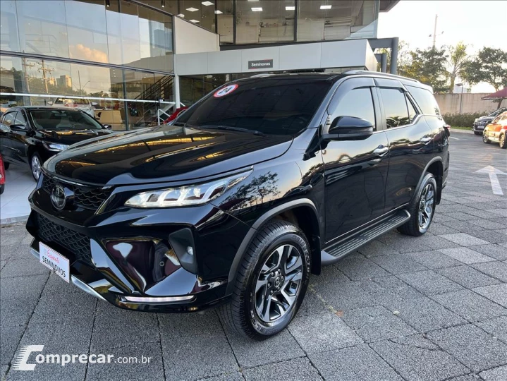 HILUX SW4 2.8 D-4D TURBO DIESEL DIAMOND 7L 4X4 AU