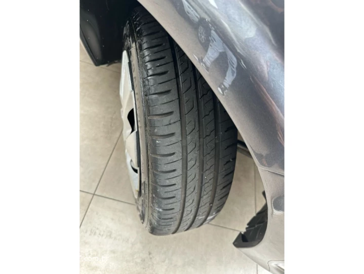 PRISMA 1.4 MPFI LT 8V FLEX 4P MANUAL
