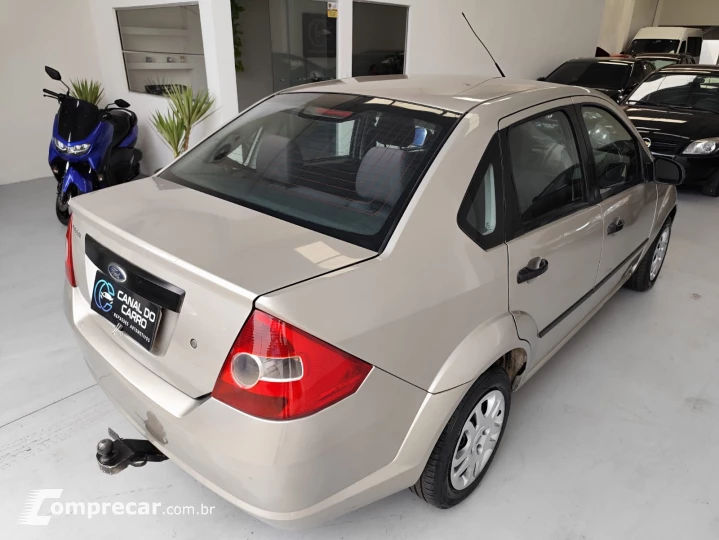 FIESTA 1.0 MPI Sedan 8V