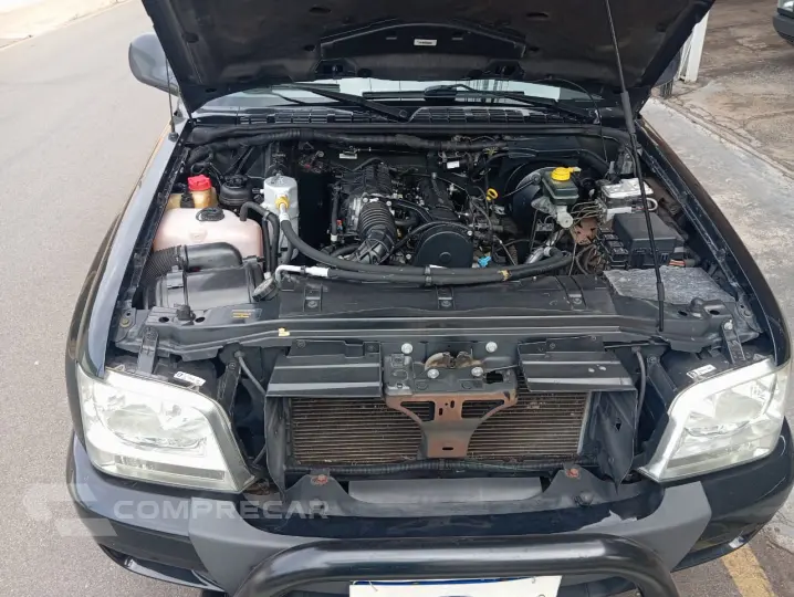 S10 2.4 MPFI Advantage 4X2 CS 8V