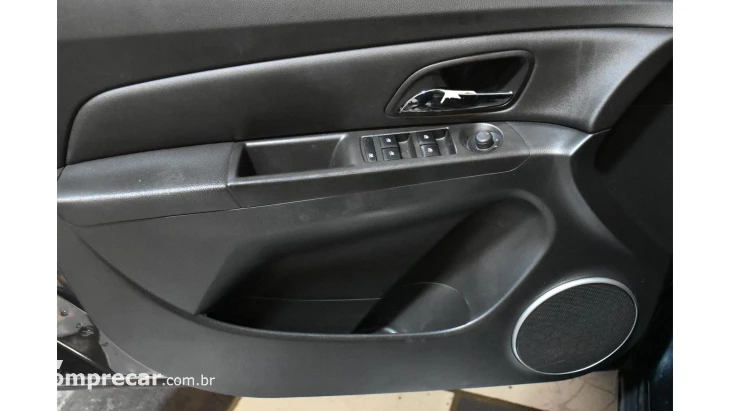 CRUZE SEDAN - 1.8 LT 16V 4P AUTOMÁTICO