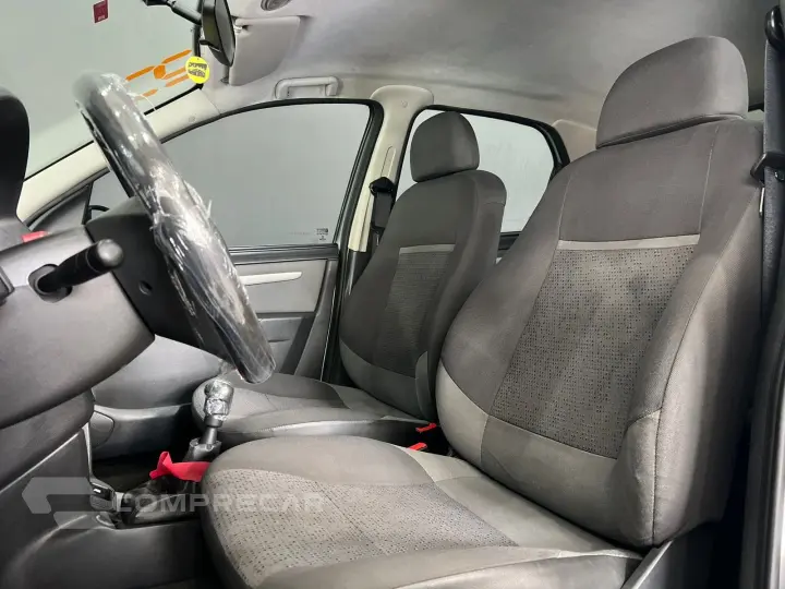 CELTA 1.0 MPFI LT 8V FLEX 4P MANUAL