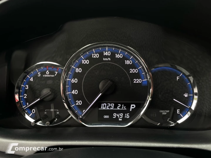 YARIS 1.5 16V Sedan XL