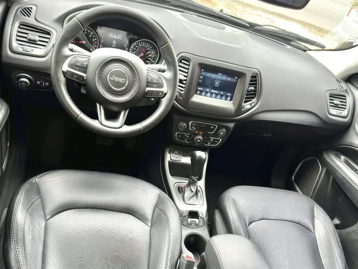 COMPASS 2.0 16V FLEX SPORT AUTOMÁTICO