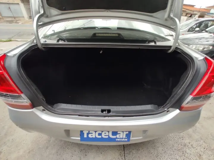 ETIOS X Sedan 1.5 Flex 16V 4p Mec.