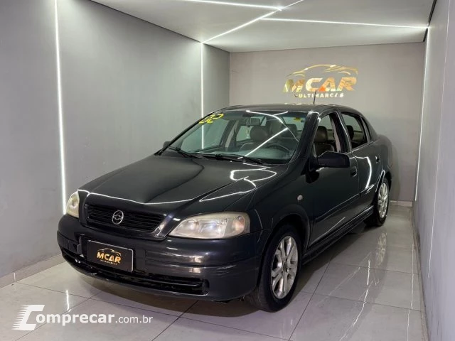 ASTRA SEDAN - 2.0 MPFI EXPRESSION SEDAN 8V 4P MANUAL