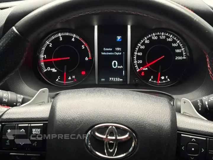 HILUX SW4 2.8 D-4d Turbo Gr-s 7L 4X4