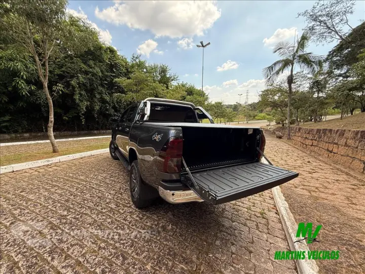 HILUX 2.8 D-4D TURBO DIESEL CD SR 4X4 AUTOMÁTICO