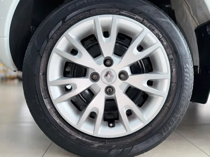 SANDERO 1.0 12V SCE Authentique