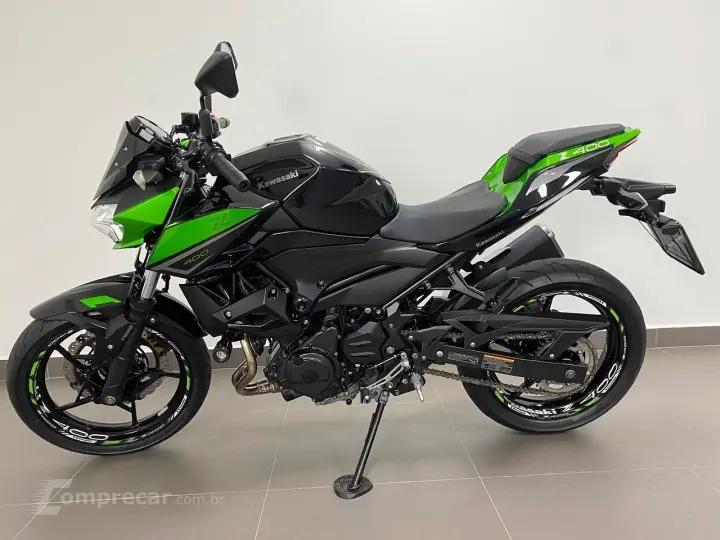 KAWASAKI Z400