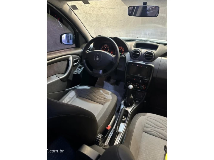 DUSTER 1.6 TECH ROAD 4X2 16V FLEX 4P MANUAL
