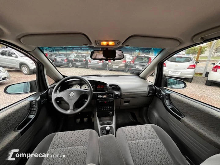 Zafira 2.0 Mpfi Elegance 16V Gasolina 4P Manual