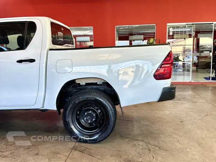 HILUX HILUX CD STD 2.8 16V TURBO DIE 4X4 4P C/AR