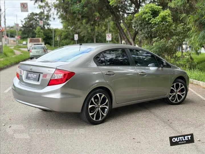 CIVIC 1.8 LXS 16V FLEX 4P MANUAL