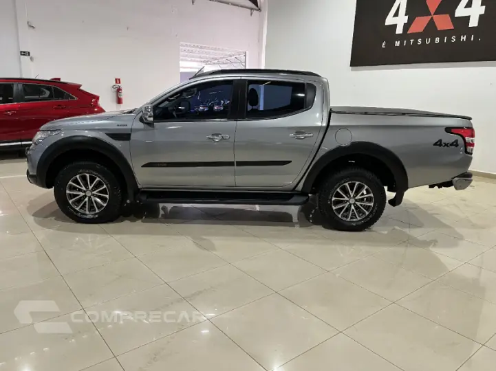 L200 TRITON 2.4 16V Turbo Sport Hpe-s CD 4X4
