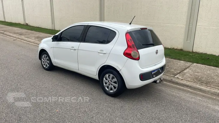 Fiat Palio Attractive 1.0 EVO Fire Flex 8V 5P 2015