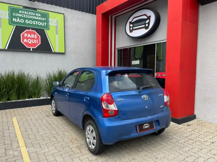ETIOS 1.3 XS 16V FLEX 4P MANUAL