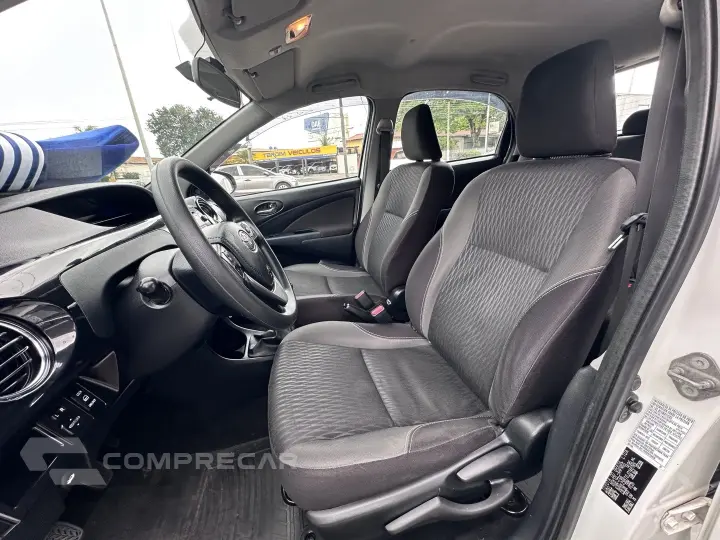 ETIOS 1.5 XS 16V FLEX 4P MANUAL