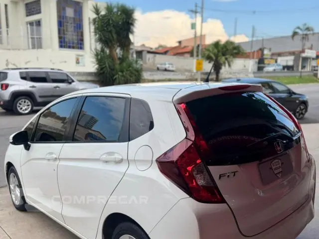 FIT - 1.5 LX 16V 4P AUTOMÁTICO