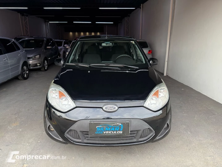 FIESTA 1.6 MPI Class Hatch 8V