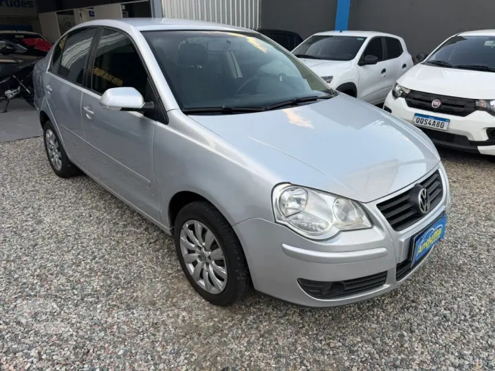 Polo Sedan 1.6 4P COMFORTLINE FLEX