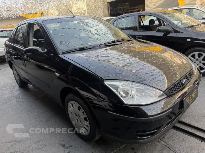 FOCUS 1.6 GLX SEDAN 8V FLEX 4P MANUAL
