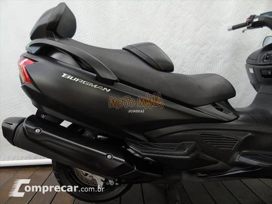 SUZUKI BURGMAN 650 EXECUTIVE