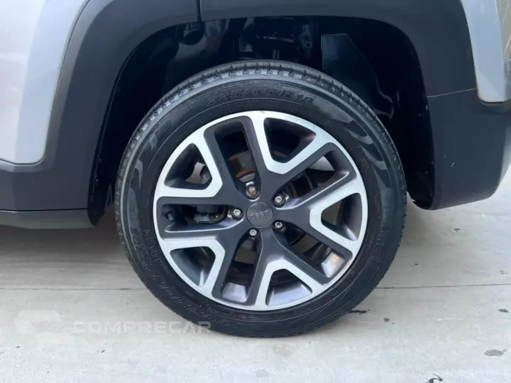 Renegade Longitude 1.8 4x2 Flex 16V Aut.