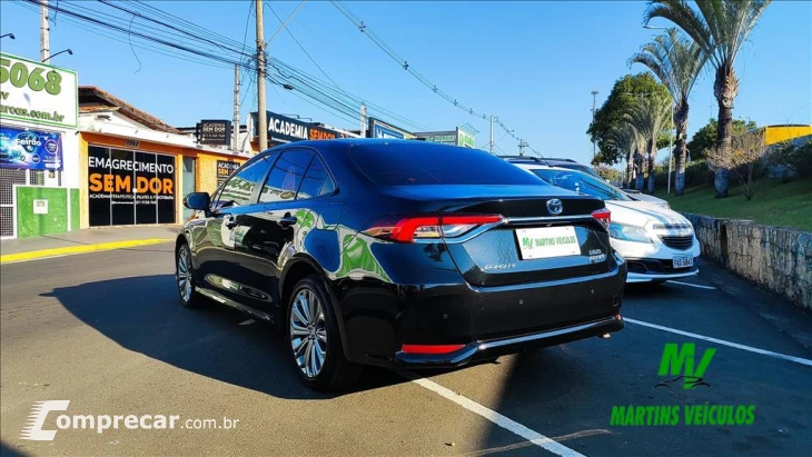 COROLLA 1.8 VVT-I Hybrid Altis