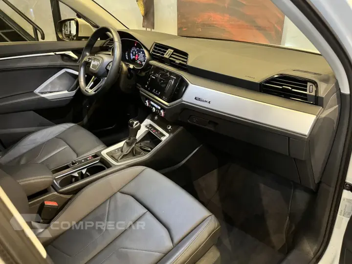 Q3 2.0 40 4P TFSI SPORTBACK PERFORMANCE BLACK QUATTRO TIPTRO