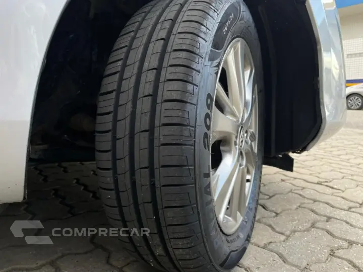 YARIS 1.5 16V FLEX SEDAN XL PLUS CONNECT MULTIDRIVE
