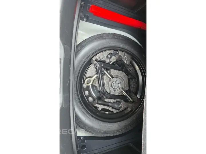 V40 2.0 T4 KINETIC GASOLINA 4P AUTOMÁTICO