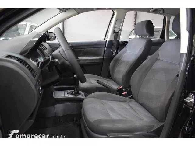 POLO - 1.6 MI 8V 4P MANUAL