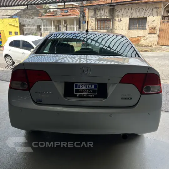 Civic Sed. LXL/LXL SE 1.8 Flex 16V Mec.