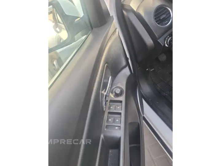 CRUZE 1.8 LT 16V FLEX 4P MANUAL